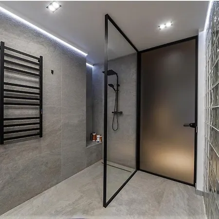 Designer Penthouse *