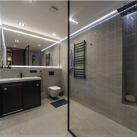 Designer Penthouse شقة *
